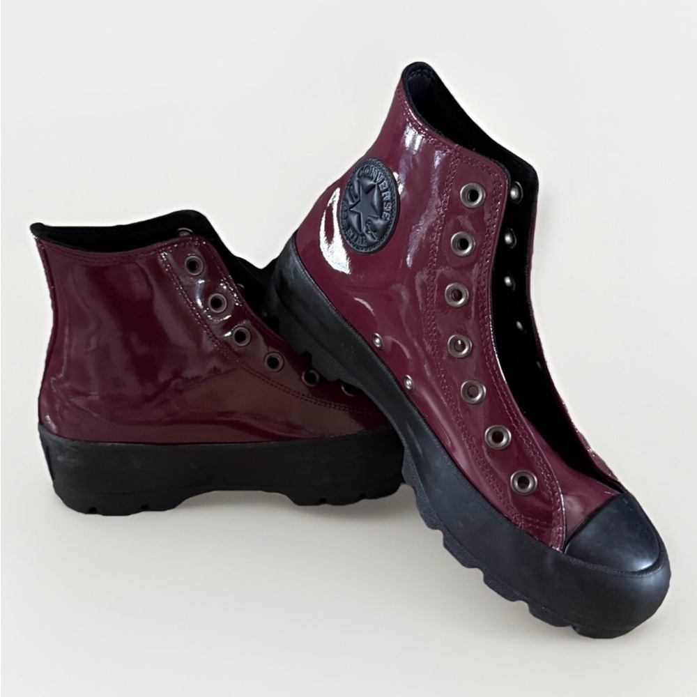 Converse Chuck Taylor All Stars In Burgundy!